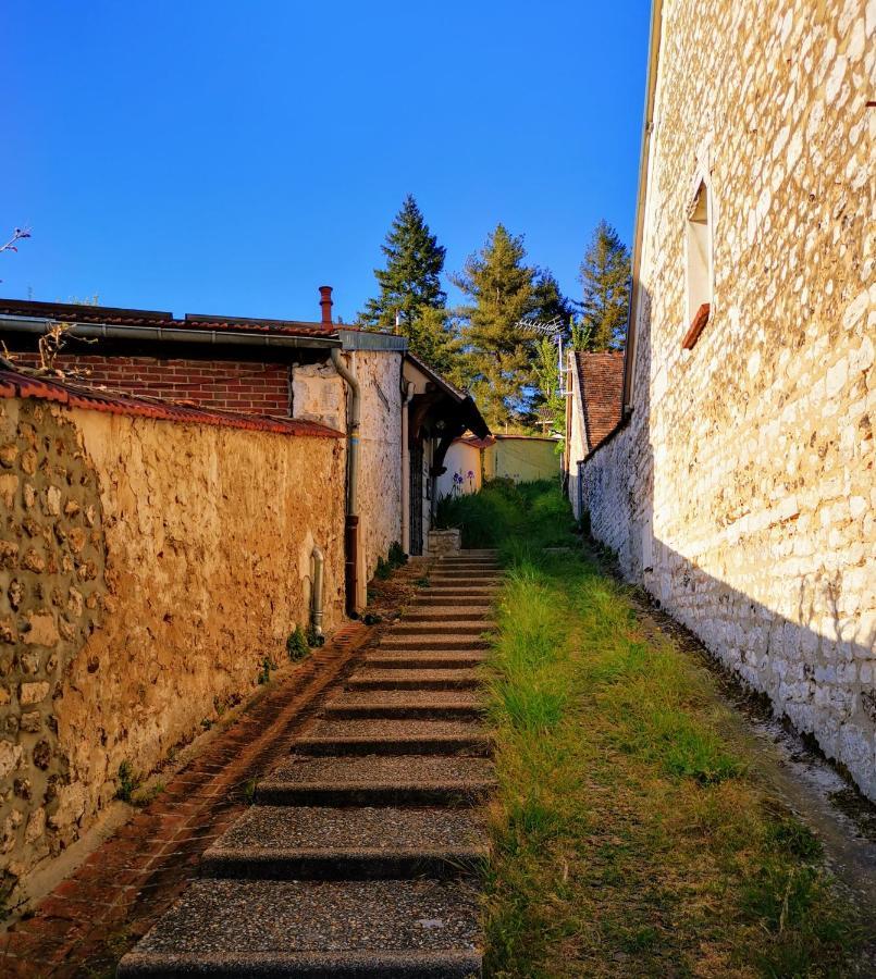 Le Coin Des Artistes Bed & Breakfast Giverny Exterior photo