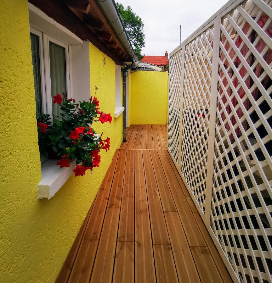 Le Coin Des Artistes Bed & Breakfast Giverny Exterior photo