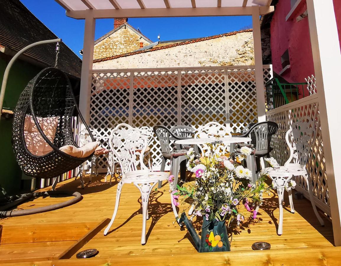 Le Coin Des Artistes Bed & Breakfast Giverny Exterior photo