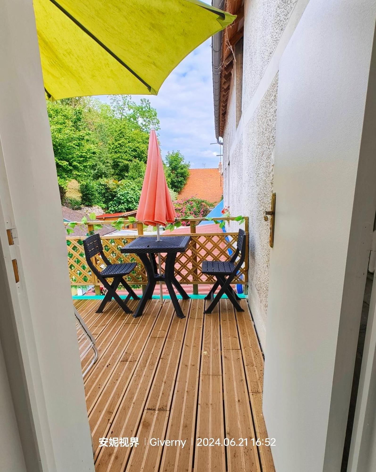 Le Coin Des Artistes Bed & Breakfast Giverny Exterior photo